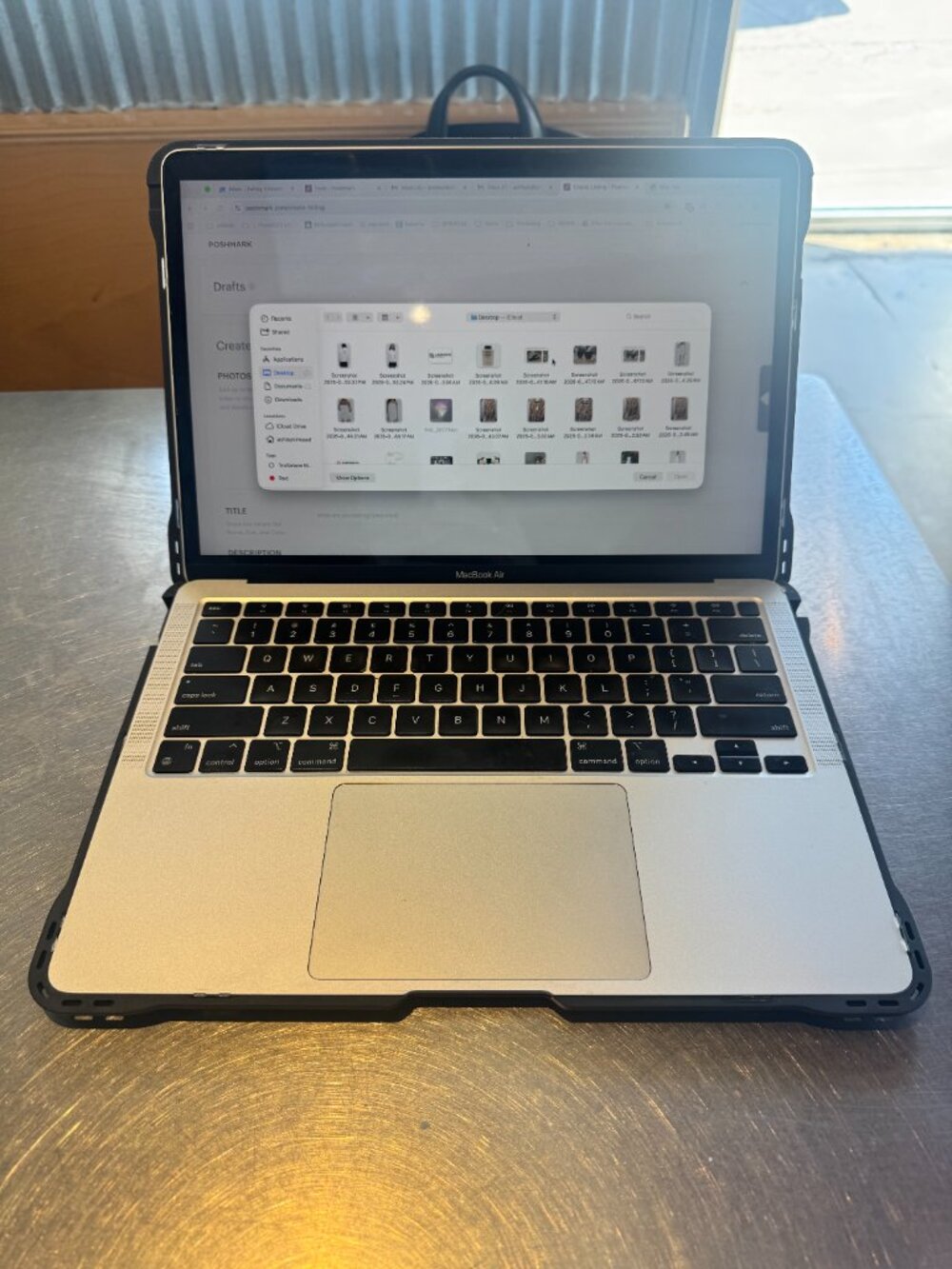 Macbook Air M1 2020 8GB 13.3" Silver Includes Charger